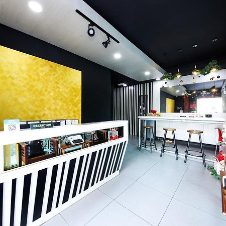 קוטה קינבלו Oyo 727 Hotel Rafflesia מראה חיצוני תמונה