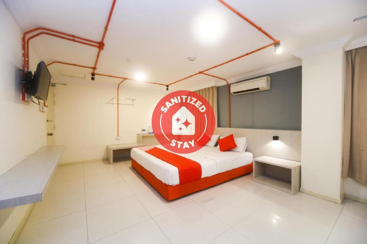 קוטה קינבלו Oyo 727 Hotel Rafflesia מראה חיצוני תמונה