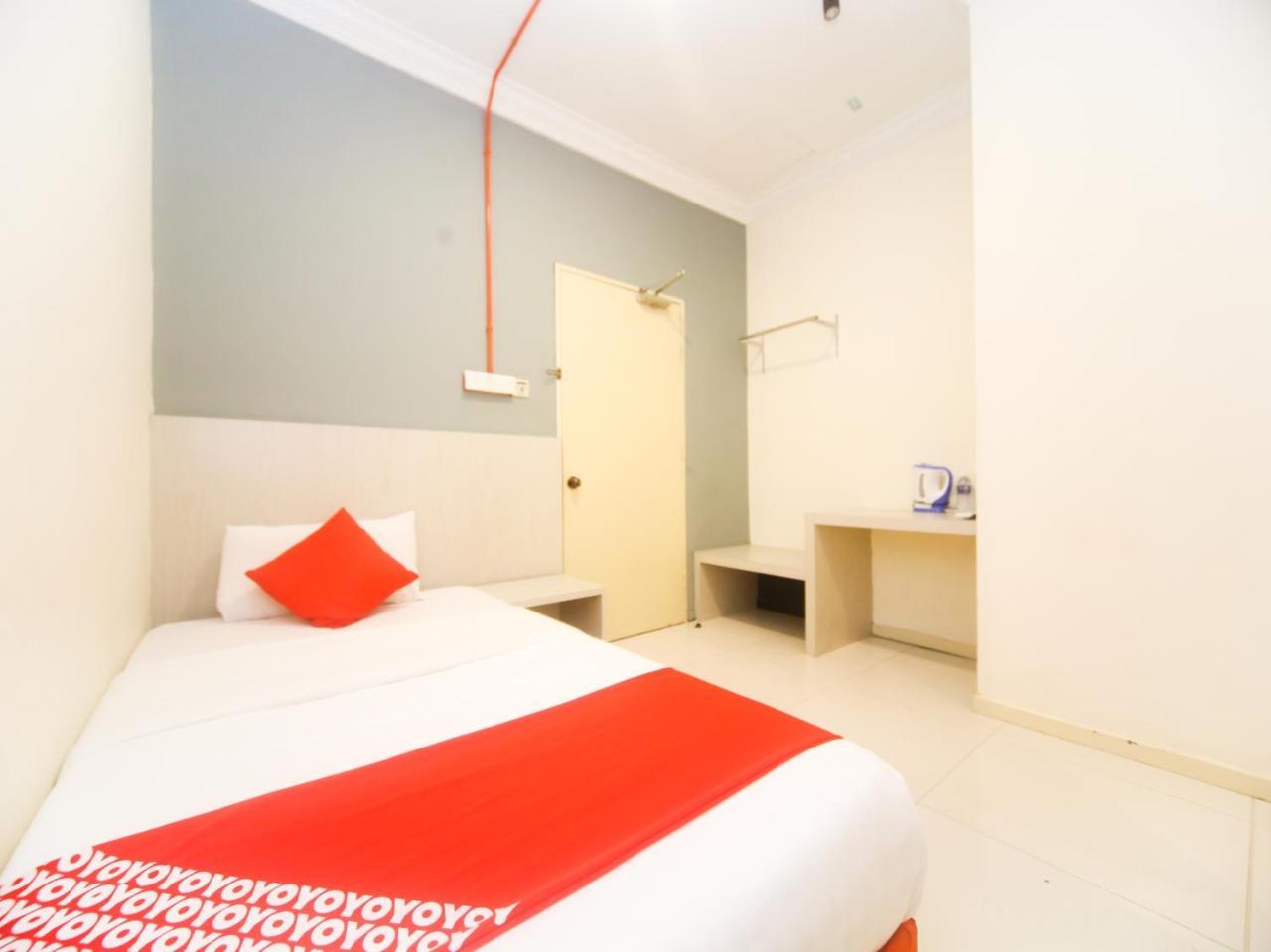 קוטה קינבלו Oyo 727 Hotel Rafflesia מראה חיצוני תמונה