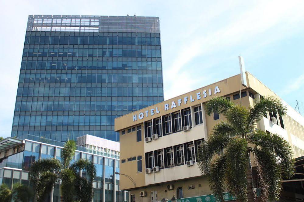 קוטה קינבלו Oyo 727 Hotel Rafflesia מראה חיצוני תמונה