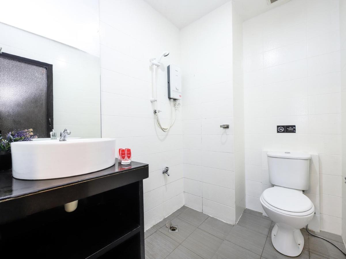קוטה קינבלו Oyo 727 Hotel Rafflesia מראה חיצוני תמונה